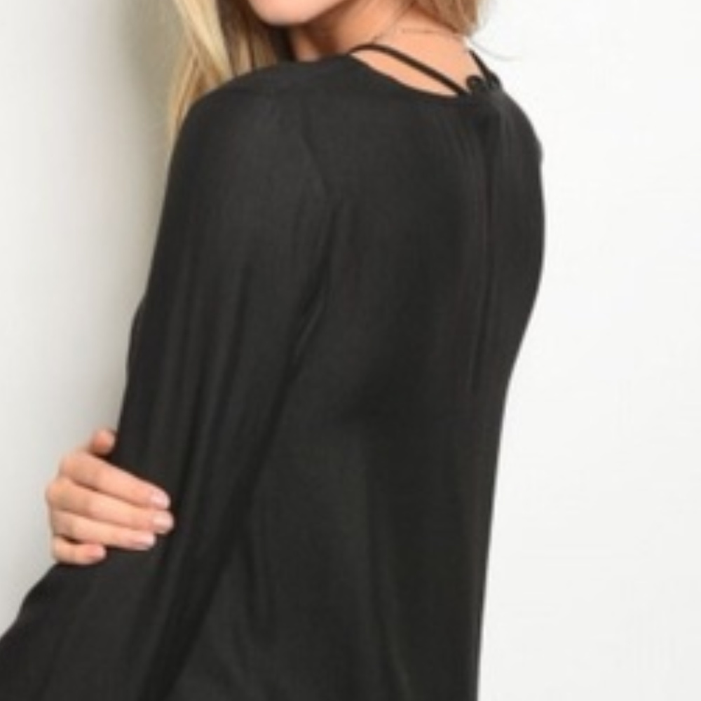 🔥4 for $15🔥Flowy Bell Sleeve Soft Tunic Top - Picture 3 of 6